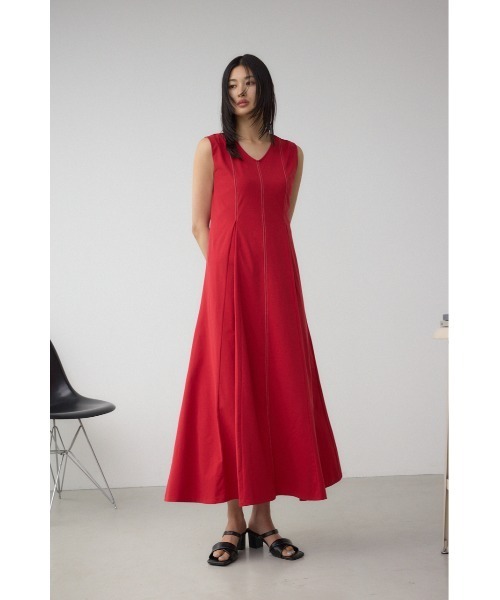 AZUL by moussy(アズールバイマウジー)の「ステッチフレアカットワンピース(ワンピース・レディース・グレー/ブラック/レッド・SMALL/MEDIUM)」の12枚目の写真