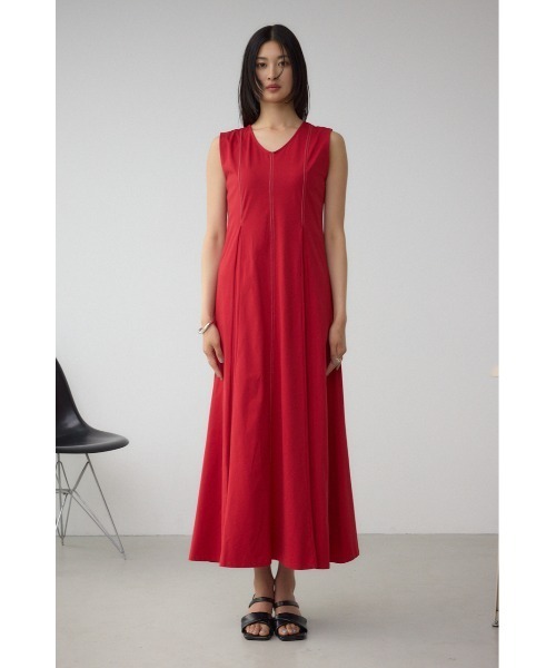 AZUL by moussy(アズールバイマウジー)の「ステッチフレアカットワンピース(ワンピース・レディース・グレー/ブラック/レッド・SMALL/MEDIUM)」の11枚目の写真
