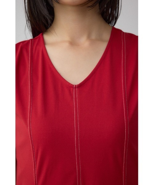 AZUL by moussy(アズールバイマウジー)の「ステッチフレアカットワンピース(ワンピース・レディース・グレー/ブラック/レッド・SMALL/MEDIUM)」の8枚目の写真