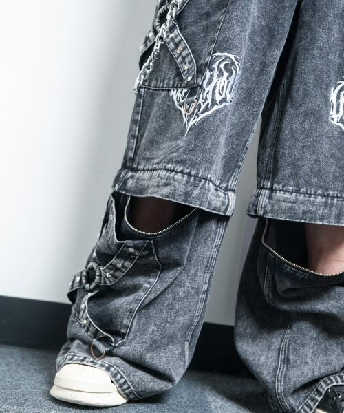 BACKSTAGE PASS(バックステージパス)の「CHESTER B(チェスター ビー)チェーン付スタッズ ワイド カーゴパンツ(カーゴパンツ・メンズ・ブラックミックス/ブラック/グレー・FREE)」の9枚目の写真