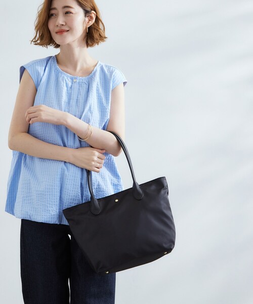 grove（グローブ）の「【撥水・軽量】シンプルキャリーオントート（トートバッグ・レディース・ブラック/ダークグレー/サックスブルー/ライトベージュ・00）」の7枚目の写真