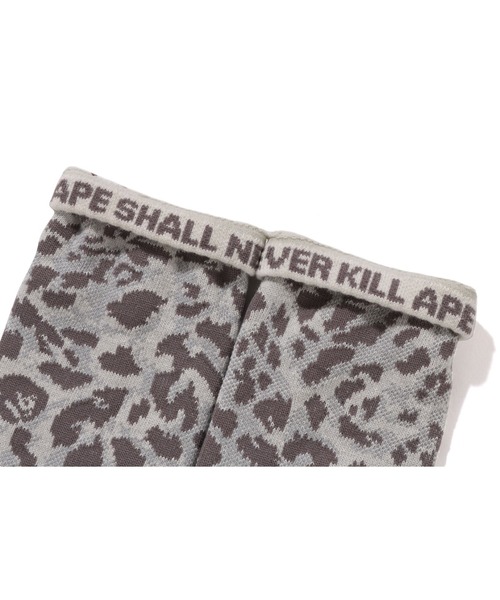 A BATHING APE(アベイシングエイプ)の「WILD LEOPARD PATTERN SOCKS(ソックス/靴下・メンズ・グレー/ネイビー/ベージュ・MEDIUM/LARGE)」の6枚目の写真
