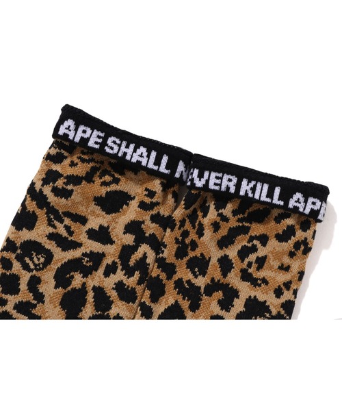 A BATHING APE(アベイシングエイプ)の「WILD LEOPARD PATTERN SOCKS(ソックス/靴下・メンズ・グレー/ネイビー/ベージュ・MEDIUM/LARGE)」の4枚目の写真
