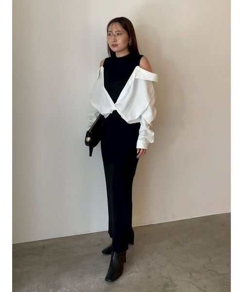 LAGUNAMOON（ラグナムーン）の「シャツドッキングリブニットワンピース（ワンピース・レディース・ブラック/ホワイト/ブラウン・SMALL/MEDIUM）」の3枚目の写真