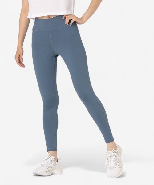 Reebok(リーボック)の「ラックス ハイライズ タイツ / LUX HI-RISE TIGHT(レギンス/スパッツ・レディース・ブラック/ブルー/パープル・MEDIUM/SMALL/X-SMALL)」の2枚目の写真