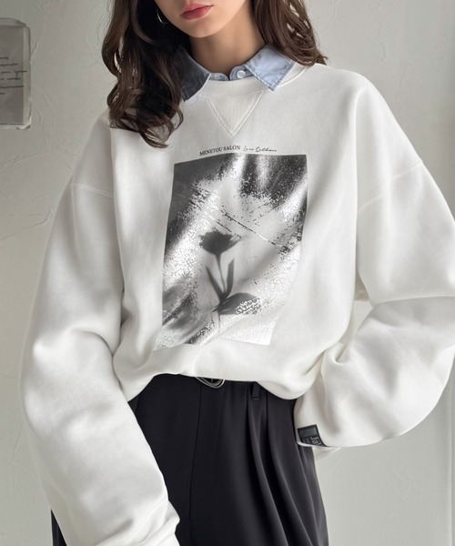 Java（ジャバ）の「《JaVaジャバコラボ》さりげない光沢感が目を惹く♪かすれボックス箔プリントオーバーサイズ裏起毛スウェット（長袖）（スウェット・レディース・オフホワイト/杢グレー・SMALL/MEDIUM/LARGE/X-LARGE）」の9枚目の写真