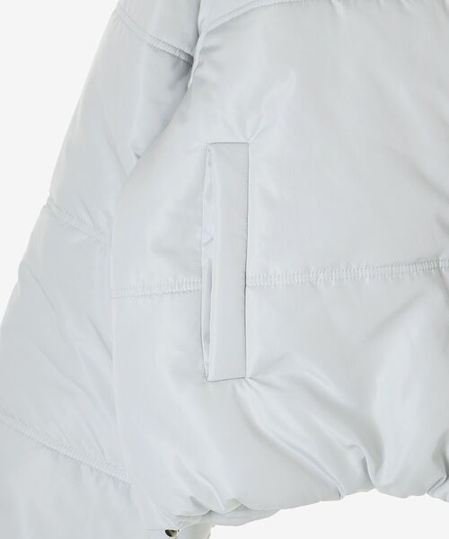 MAJESTIC LEGON（マジェスティックレゴン）の「2way中綿フードブルゾン（ダウンジャケット/コート・レディース・ブラック/ピンク/ブルー/アイボリー/ホワイト系その他2・SMALL/MEDIUM/X-SMALL）」の9枚目の写真