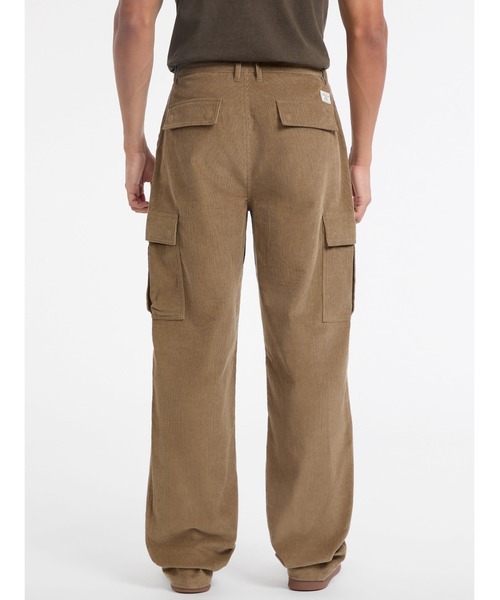 GUESS JEANS(ゲスジーンズ)の「GUESS JEANS Cargo Chino カーゴパンツ(カーゴパンツ・メンズ・ライトブラウン・32inch/30inch/28inch/31inch/29inch)」の2枚目の写真