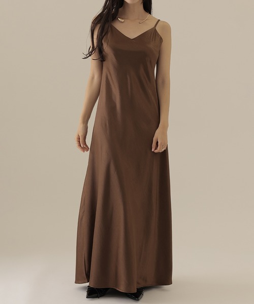 SUWDEE(スーディー)の「sequins knit × camisole dress 3set(ワンピース・レディース・アイボリー/ブラウン・M)」の18枚目の写真
