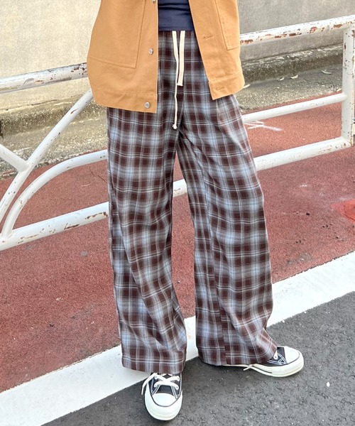 ABYS(アビス)の「チェックイージーパンツ(その他パンツ・レディース・ブラック/ブラウン・LARGE/MEDIUM)」の4枚目の写真