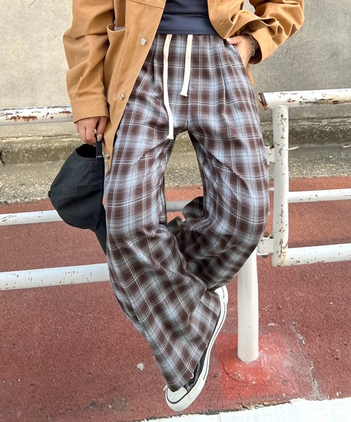 ABYS(アビス)の「チェックイージーパンツ(その他パンツ・レディース・ブラック/ブラウン・LARGE/MEDIUM)」の6枚目の写真