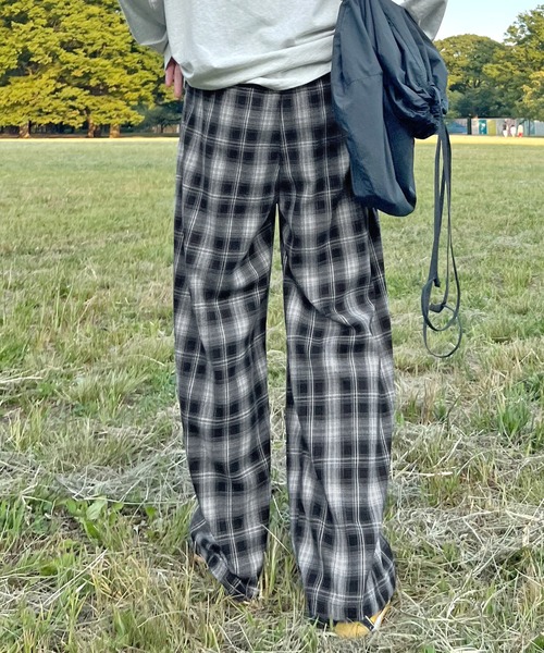 ABYS(アビス)の「チェックイージーパンツ(その他パンツ・レディース・ブラック/ブラウン・LARGE/MEDIUM)」の17枚目の写真