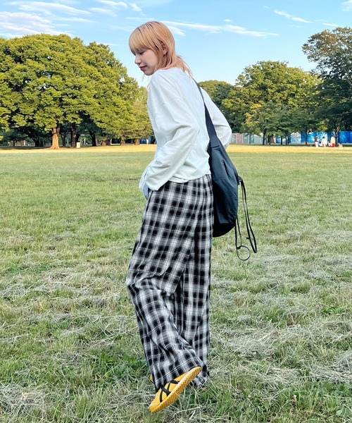 ABYS(アビス)の「チェックイージーパンツ(その他パンツ・レディース・ブラック/ブラウン・LARGE/MEDIUM)」の18枚目の写真