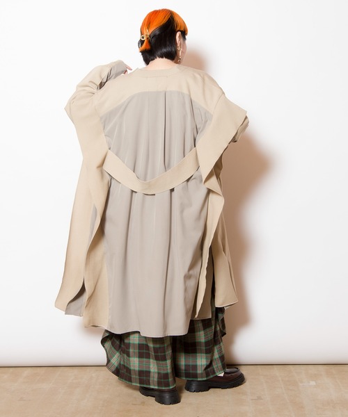 OSMOSIS（オズモーシス）の「切替ニットカーディガン（カーディガン/ボレロ・レディース・ベージュ/ライトベージュ/ブラック・ONE SIZE）」の12枚目の写真