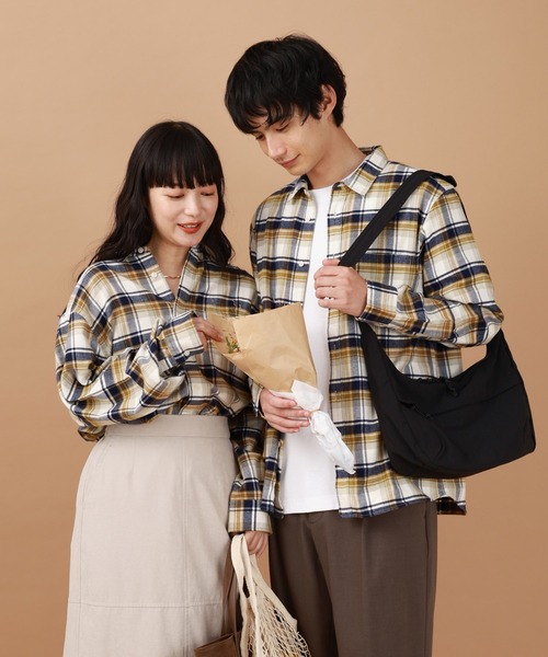 GLOBAL WORK(グローバルワーク)の「やわらかリッチネルレギュラーシャツ/498079(シャツ/ブラウス・メンズ・ブラック/グレイッシュベージュ/ブラウン系その他/オフホワイト/ブラック系その他/ブルー/ベージュ系その他2/ピンク/ブラウン/グリーン/チャコール/ネイビー・SMALL/MEDIUM/LARGE/X-LARGE/X-SMALL/3XL/XX-LARGE)」の19枚目の写真