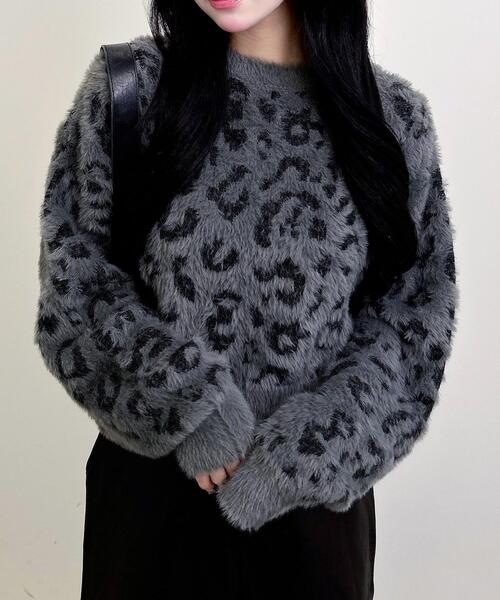 INGNI(イング)の「ショート丈ヒョウ柄フェザーニット(ニット/セーター・レディース・ベージュ系6/グレー系その他3・M)」の1枚目の写真