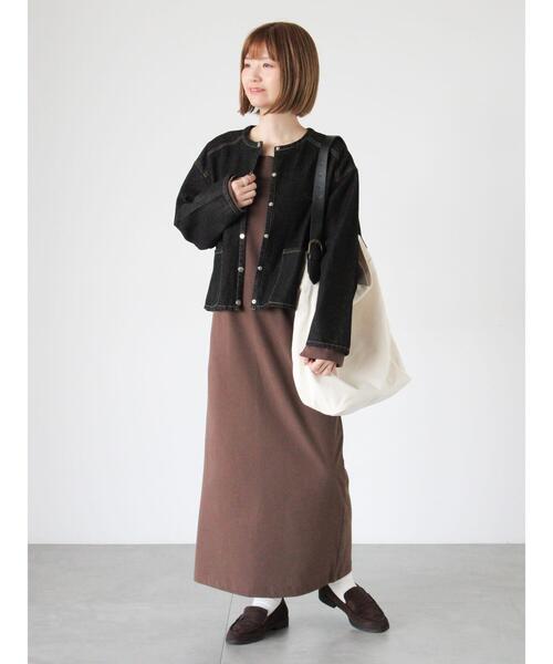 Lugnoncure（ルノンキュール）の「クルーネックロングワンピース（ワンピース・レディース・ブラウン/チャコールグレー・F）」の4枚目の写真