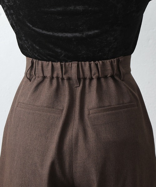 COLONY 2139（コロニートゥーワンスリーナイン）の「2タックワイドスラックス（スラックス・レディース・ブラック/チャコールグレー/ブラウン・SMALL/MEDIUM/LARGE）」の9枚目の写真