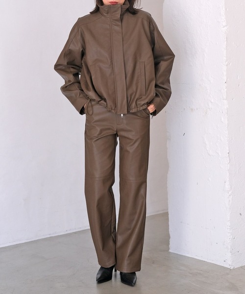 AKTE（アクテ）の「フェイクレザーパンツ（その他パンツ・レディース・モカ/ブラック・1/2/2T）」の19枚目の写真