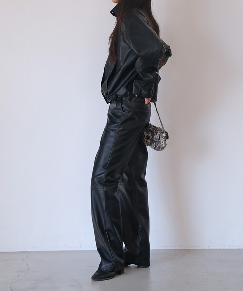 フェイクレザーパンツ（その他パンツ）｜AKTE（アクテ）のファッション