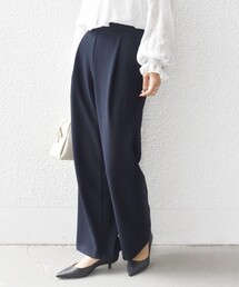 ships little black（シップスリトルブラック）の「【SHIPS別注】kaene:〈洗濯機可能〉ダンボール ストレート タック パンツ（セレモニー対応可）（その他パンツ）」