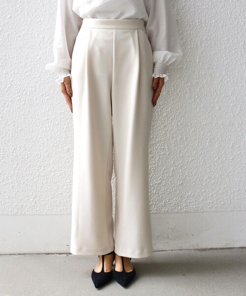 SHIPS別注】kaene:〈洗濯機可能〉ダンボール ストレート タック パンツ