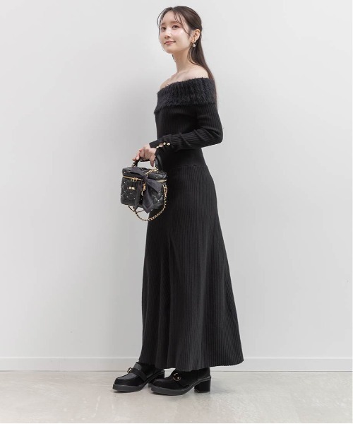 シャギーカラーオフショルダーニットワンピース（ワンピース）｜RANDA