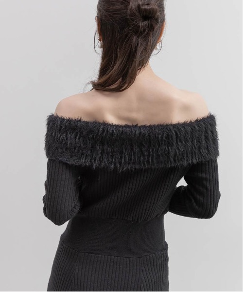 RANDA（ランダ）の「シャギーカラーオフショルダーニットワンピース