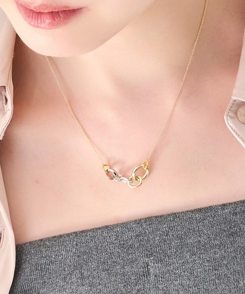 Phoebe（フィービィー）の「【金属アレルギー対応】ミックスループメタルネックレス（ネックレス・レディース・イエローゴールド/シルバー・FREE）」の2枚目の写真