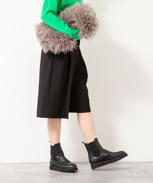 Rie Miller(リエミラー)の「ウォッシャブル2タックハーフパンツ(その他パンツ・レディース・ベージュ/ブラック・36/38)」の2枚目の写真