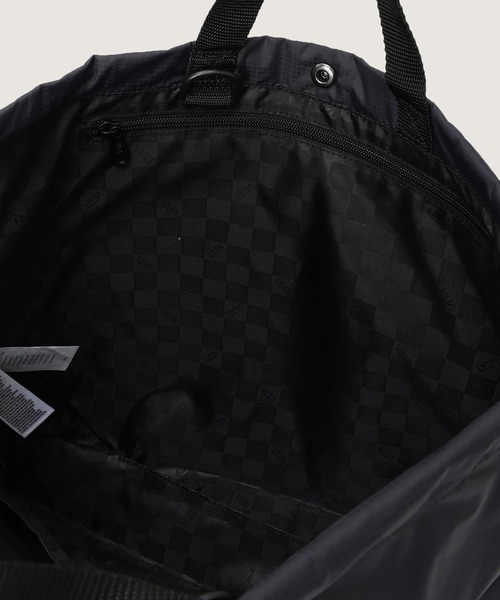 VANS(バンズ)の「IT’S A CINCH トートバッグ / Its a Cinch Tote Black VN000MNXBLK1(トートバッグ・メンズ・ブラック・ONE SIZE)」の5枚目の写真