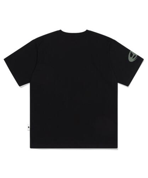 ESCAPEFROM(エスケープフロム)の「シューティングガールプリントオーバーサイズ半袖Tシャツブラック(Tシャツ/カットソー・レディース・その他・SMALL/MEDIUM/LARGE)」の3枚目の写真