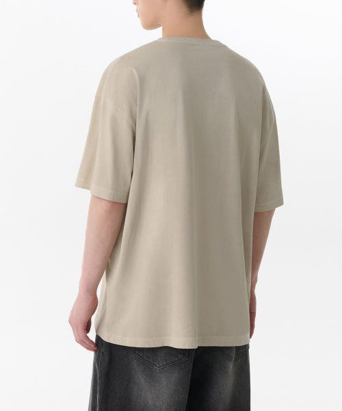 MUSINSA STANDARD（ムシンサスタンダード）の「ピグメントオーバーサイズクルーネックTシャツ[クリーム]（Tシャツ/カットソー・メンズ・その他・SMALL/MEDIUM/LARGE/X-LARGE/XX-LARGE/XXX-LARGE）」の2枚目の写真
