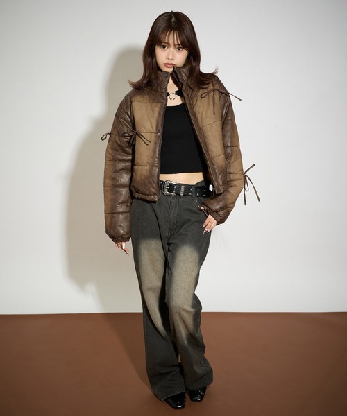 apres jour mignon(アプレジュールミニョン)の「ヴィンテージフェイクレザーリボン中綿ブルゾン(ブルゾン・レディース・チャコールグレー/ブラック/ブラウン系その他・フリー/LARGE)」の17枚目の写真