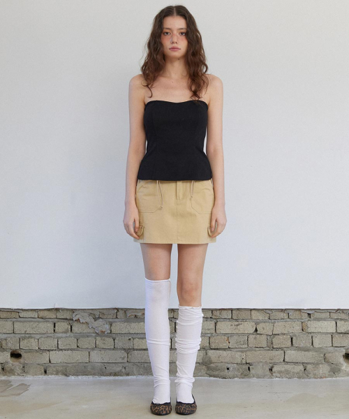 RENSE（レンセ）の「Piping Fake Cargo Mini Skirt Beige（スカート・レディース・その他・SMALL/MEDIUM）」の2枚目の写真