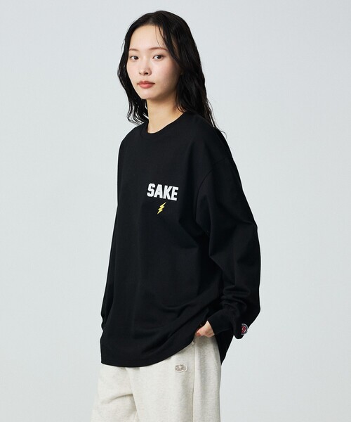 ABAHOUSE(アバハウス)の「【YOIDORE / ヨイドレ】KAMINARISAMA / 雷様 刺繍ロングTシャツ/ユニセックス(Tシャツ/カットソー・メンズ・ホワイト/エメラルド/ブラック・M/L)」の2枚目の写真