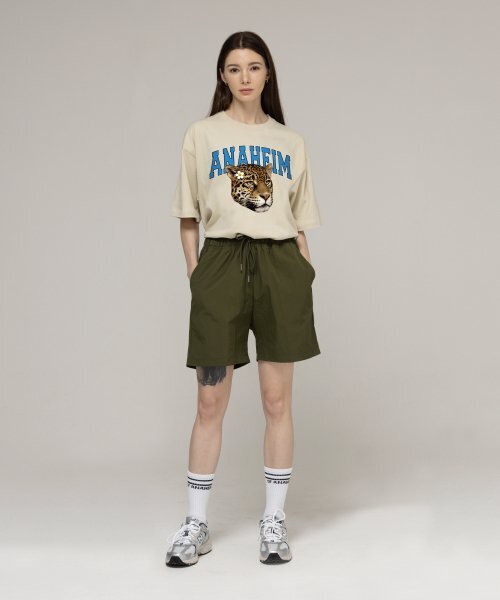 GRAVER（グレーバー）の「[UNISEX]エナハイムリアルレオパードバンファルティ_サンドベージュ（Tシャツ/カットソー・レディース・ベージュ・X-LARGE/LARGE/MEDIUM/SMALL）」の3枚目の写真