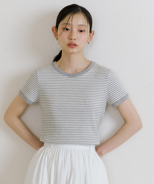 LINGSEOUL(リングソウル)の「stripe linger t-shirts-ivory/melange(Tシャツ/カットソー・レディース・その他・FREE)」の3枚目の写真
