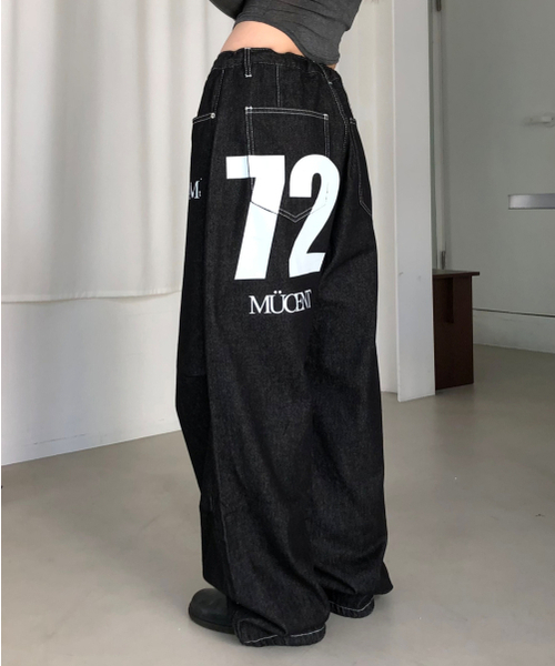 MUCENT(ムセント)の「シグニチャーバッグ72レタリングワイドデニムパンツ 男女共用(デニムパンツ・レディース・ブラック・FREE)」の13枚目の写真