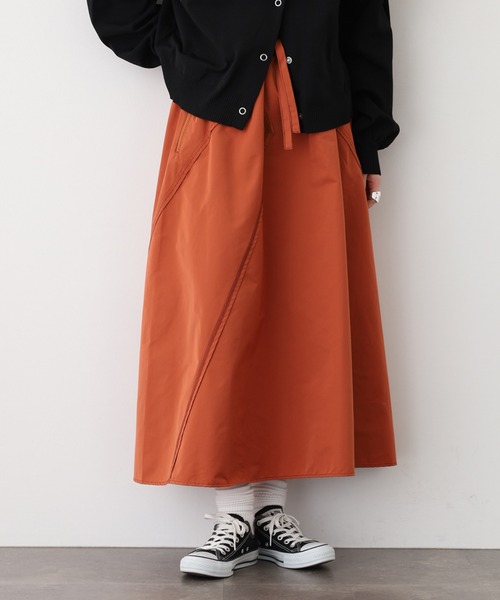 EGLANTINE(エグランティーヌ)の「EGLANTINE ポリエステルスカート(スカート・レディース・ベージュ/オレンジ/パープル/モカ・40)」の4枚目の写真