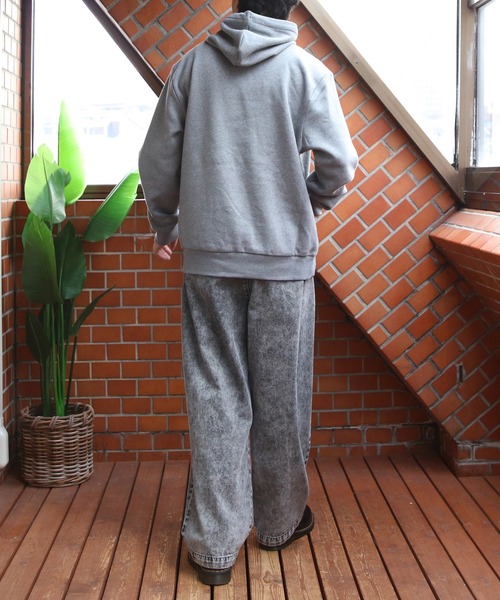 Calvin Klein(カルバン・クライン)の「Calvin Klein CKロゴ裏起毛パーカー(パーカー・メンズ・グレー・X-LARGE/MEDIUM/LARGE)」の4枚目の写真