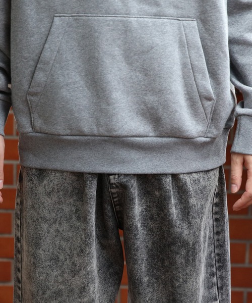 Calvin Klein(カルバン・クライン)の「Calvin Klein CKロゴ裏起毛パーカー(パーカー・メンズ・グレー・X-LARGE/MEDIUM/LARGE)」の14枚目の写真