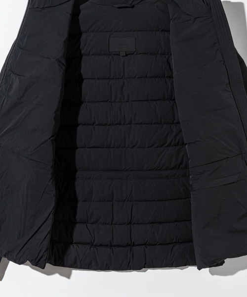Mackage（マッカージュ）の「Mackage JACEY-CITY Light Down Jacket マッカージュ ジェイシー ライト ダウンジャケット（ダウンジャケット/コート・レディース・ブラック・MEDIUM）」の7枚目の写真