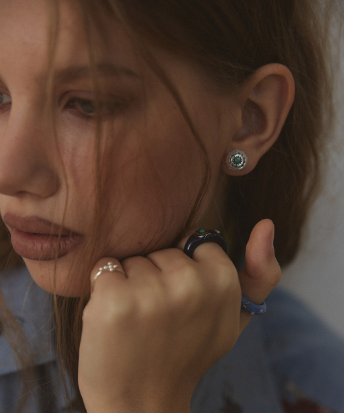 NFF（エヌエフエフ）の「totem round earrings-ivory（ピアス（両耳用）・レディース・その他・FREE）」の4枚目の写真