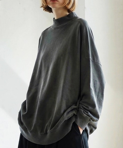 antiqua(アンティカ)の「ピグメント加工 スウェット(スウェット・レディース・ブラック/グレイッシュベージュ/スミクロ・P/R)」の2枚目の写真
