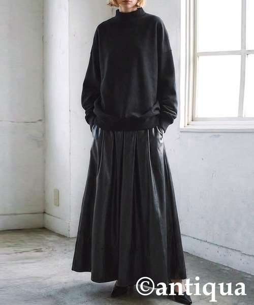 antiqua(アンティカ)の「ピグメント加工 スウェット(スウェット・レディース・ブラック/グレイッシュベージュ/スミクロ・P/R)」の8枚目の写真