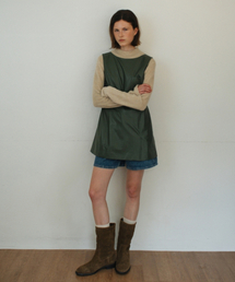 UNNOUT（アナウト）の「VEGAN LEATHER BABY DOLL DRESS GREEN（ワンピース）」