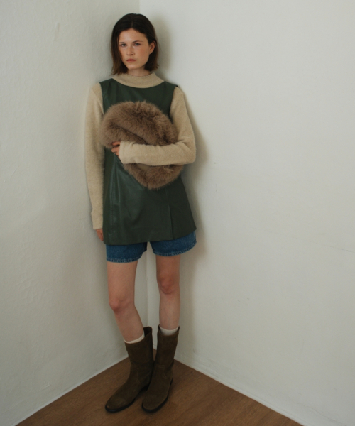 UNNOUT(アナウト)の「VEGAN LEATHER BABY DOLL DRESS GREEN(ワンピース・レディース・その他・SMALL/MEDIUM)」の3枚目の写真