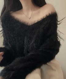 オフショルシャギーニット