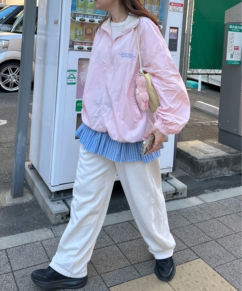 PILIT（ピリット）の「ハーフジップ ナイロンプルオーバー（その他トップス・レディース・ベージュ/ピンクベージュ/ブルー・MEDIUM）」の8枚目の写真